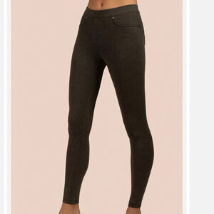 Trina Turk Black Jegging